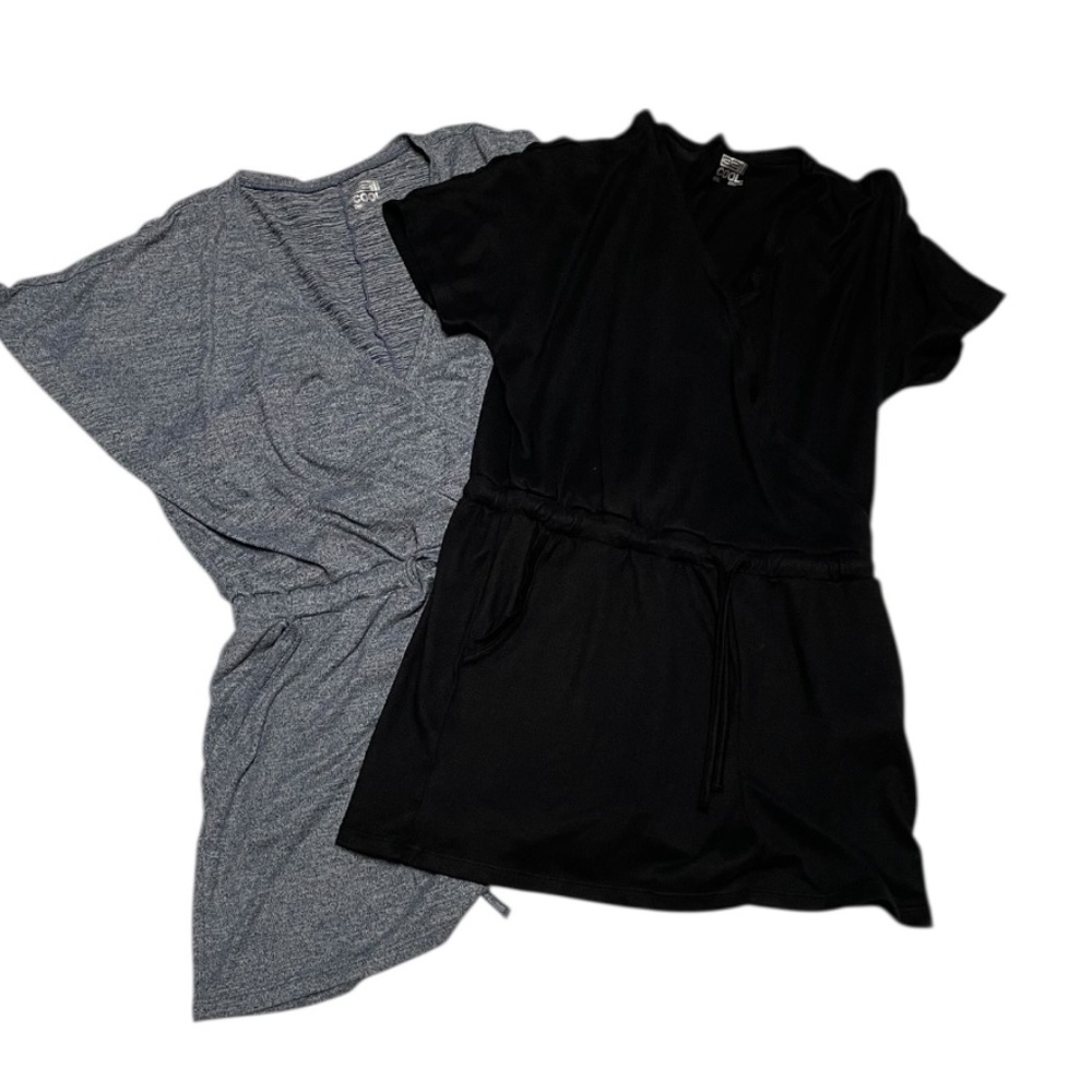 32 Degrees Set of 2 Rompers with Pockets Black / Heather Blue Size Med EUC